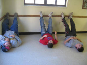 hang15.jpg